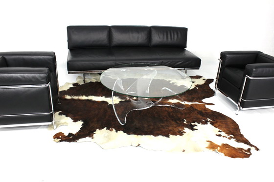 Image 1 of As new, sculptural italian coffee table with glass top and acrylic base