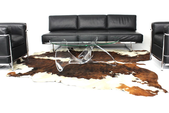 Image 1 of As new, sculptural italian coffee table with glass top and acrylic base