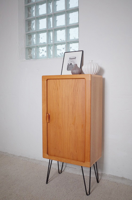 Image 1 of Dyrlund dresser Sideboard