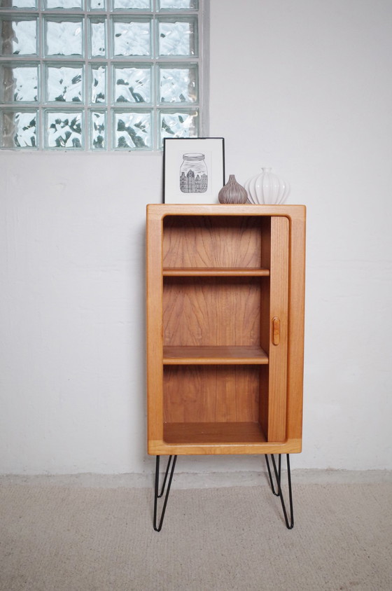 Image 1 of Dyrlund dresser Sideboard