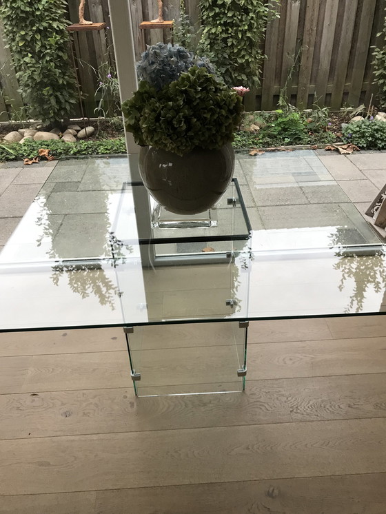 Image 1 of Design Table en verre