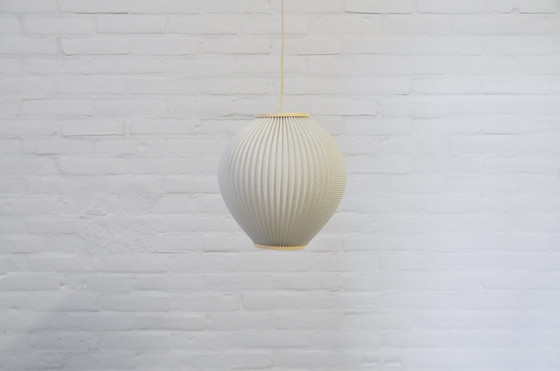 Image 1 of Lars Schiøler lampe suspendue Pearl Shade