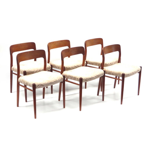 6x Niels Möller Model 75 chairs from the 1960s