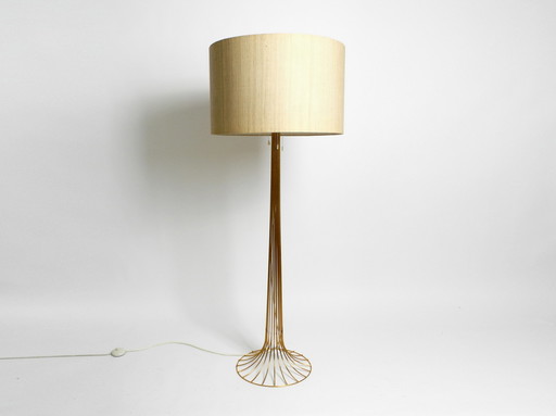 Very rare original 1960s large metal wire floor lamp with wild silk shade - height adjustable and anodized in gold