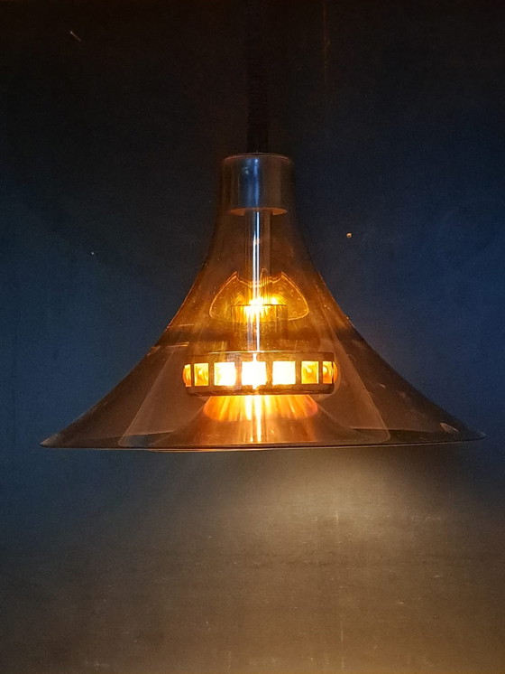 Image 1 of Lampe à chapeau de sorcière massive de l'ère spatiale