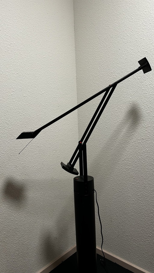 Tizio lamp