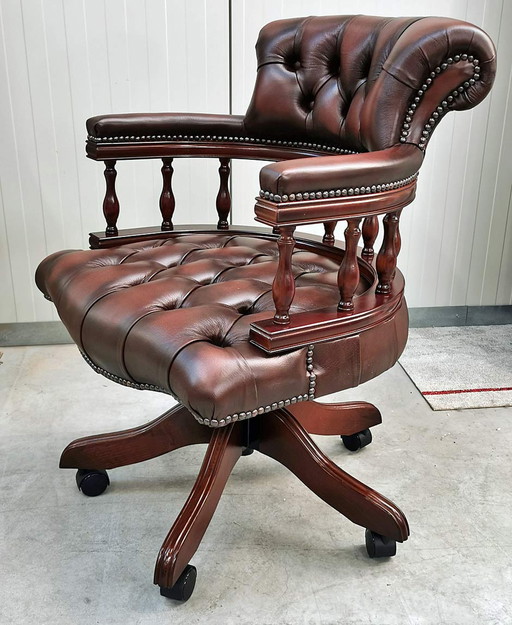 Chesterfield office chair Captains swivel clhair