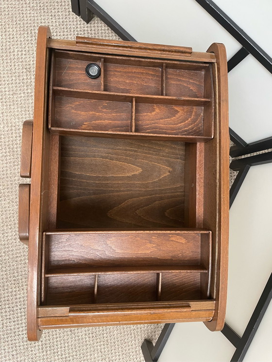 Image 1 of Vintage naaikastje