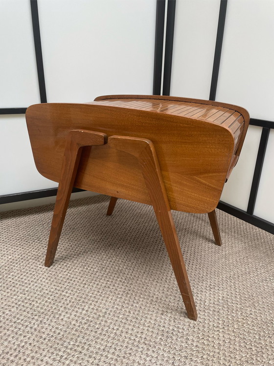 Image 1 of Vintage naaikastje