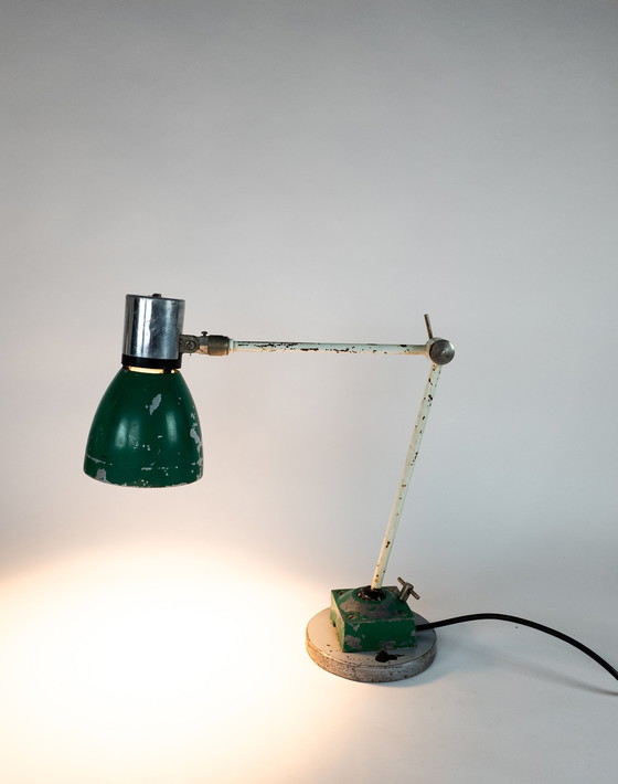 Image 1 of Industriel - style Jielde - République Tchèque - lampe de table - métal - lampe de table à charnière - 1950'