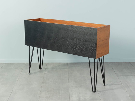 Image 1 of 60s flower bank