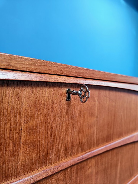 Image 1 of Vintage chest of drawers
