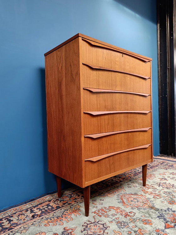 Image 1 of Vintage chest of drawers