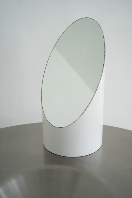 Lipstick table mirror