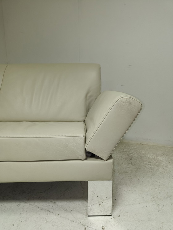 Image 1 of JORI Glove sofa