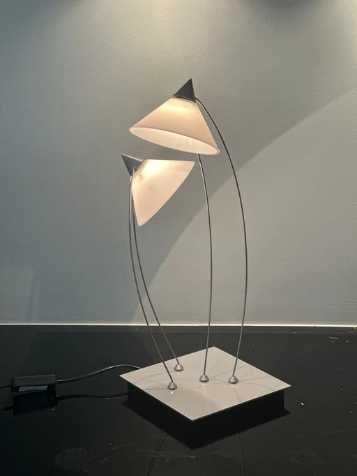 Massive table lamp