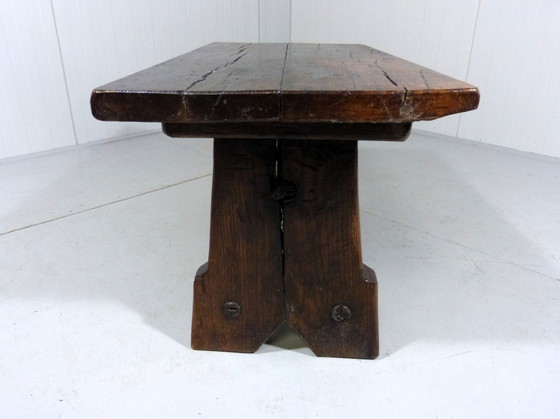 Image 1 of Table basse ancienne en bois 1880-1890