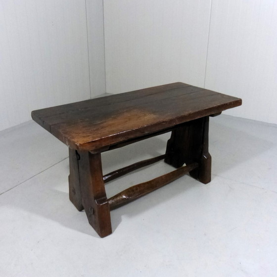 Image 1 of Table basse ancienne en bois 1880-1890