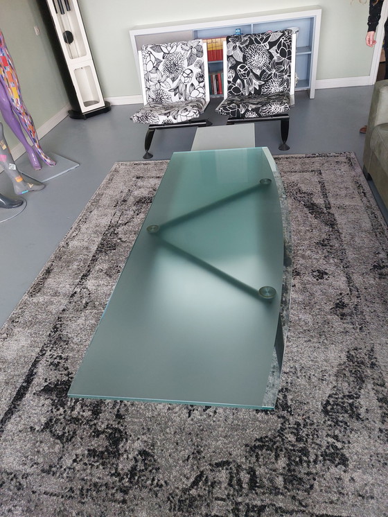 Image 1 of B&B italia extendable coffee table