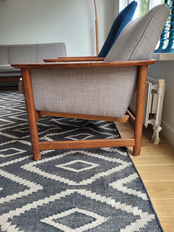 Image 1 of Vintage seating area