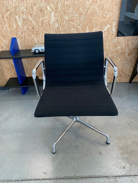 Image 1 of Vitra Eames EA108 hopsak chair