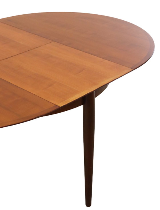 Image 1 of Lübke round dining table extendable 'Grebenhain'