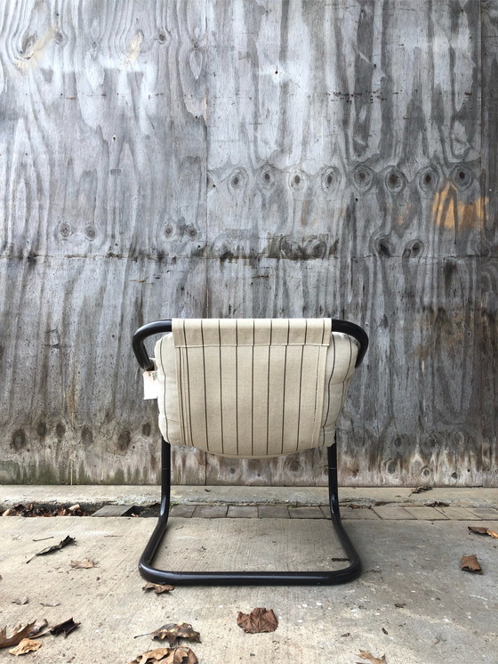 Image 1 of Chaise à structure tubulaire