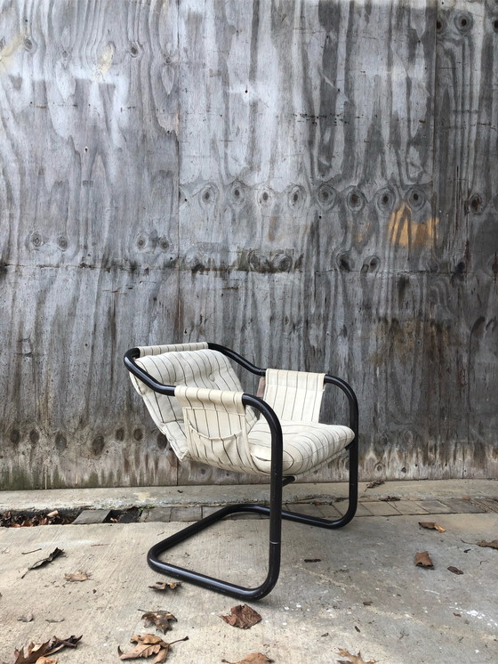 Image 1 of Chaise à structure tubulaire