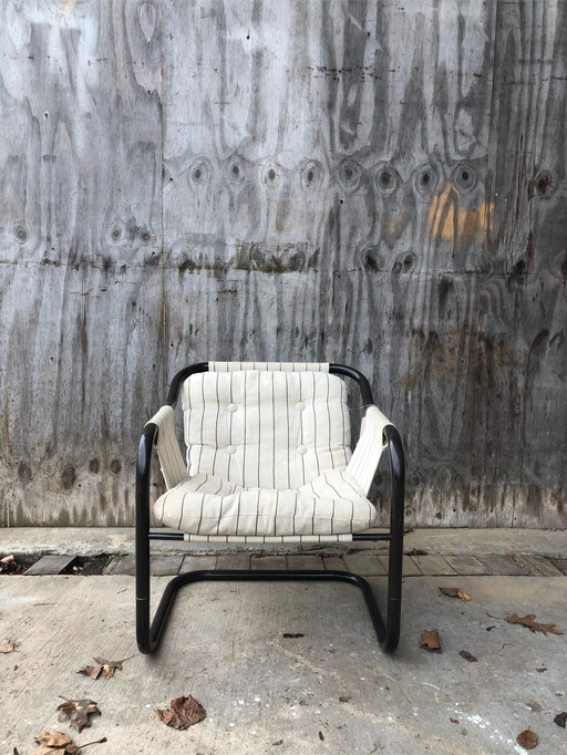 sedia con struttura tubolare