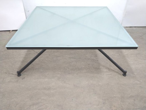 Design coffee table