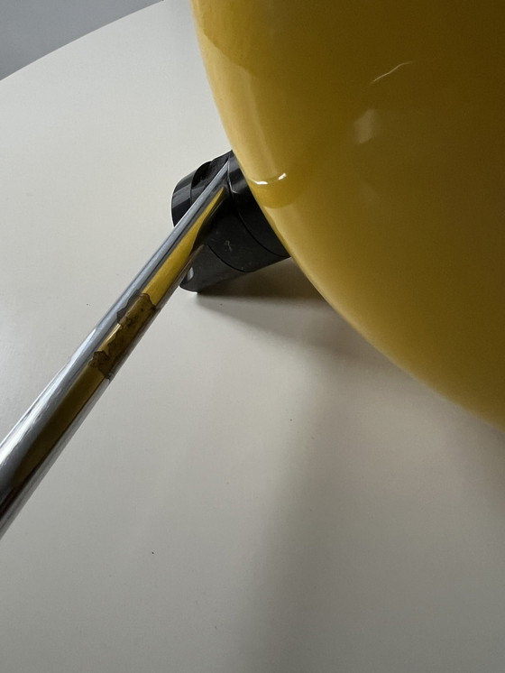 Image 1 of Lampe de table Oluce vintage de Joe Colombo