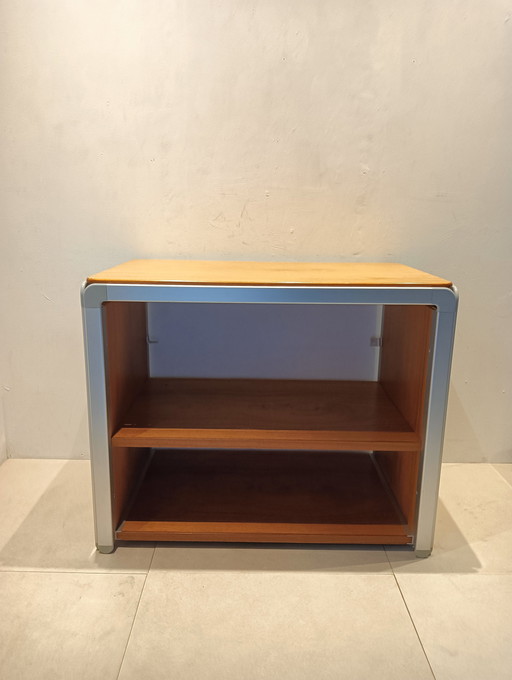 Rare, Arne Jacobsen, modèle Djob, série Montana. Armoire