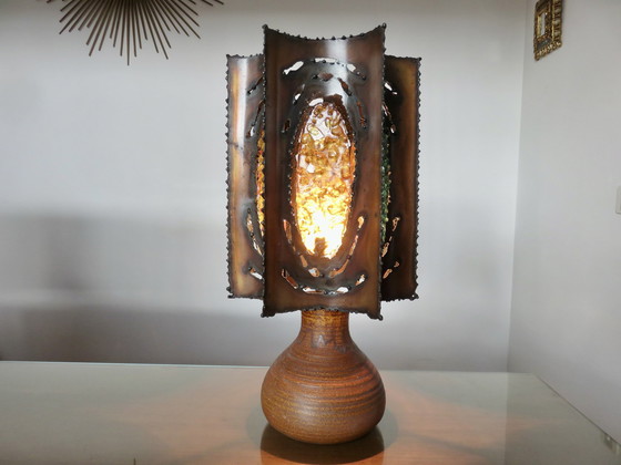 Image 1 of Grande Lampe Accolay Brutaliste, Pied En Céramique, Abat Jour En Métal Et Résine, 1960