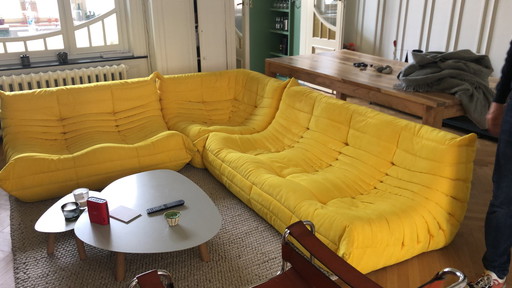 Ligne Roset Togo Alcantara Jaune