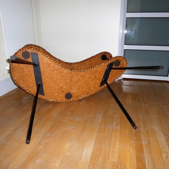 Image 1 of Bar avec 2 plateaux en tresse de coco vintage et pieds compas en métal noir, 1950