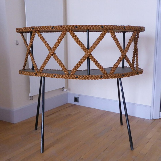 Image 1 of Bar avec 2 plateaux en tresse de coco vintage et pieds compas en métal noir, 1950