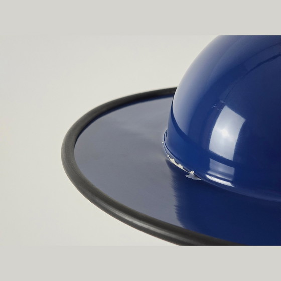 Image 1 of Mid Century Modern - Lampe suspendue vintage en métal bleu marine - Space Age Lighting - Italie, 1970S.