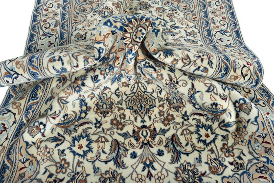 Image 1 of Tapis d'Orient Naïn noué à la main avec soie - 220 X 132 cm
