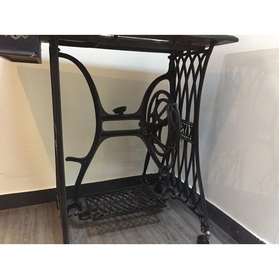 Image 1 of Table d'appoint vintage, Allemagne 1900