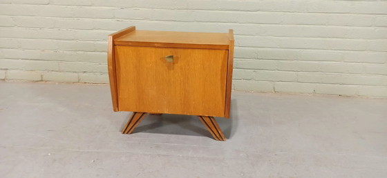 Image 1 of Table de nuit vintage