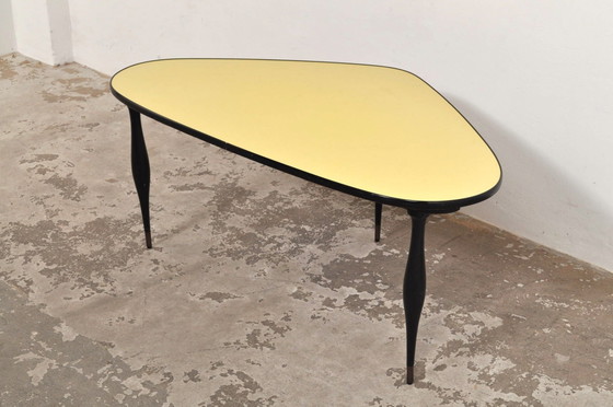 Image 1 of Table basse vintage en formica organique 1960