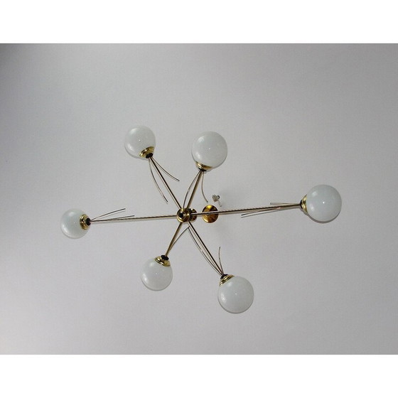 Image 1 of Lustre vintage en laiton et verre, 1960s