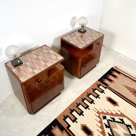 Image 1 of Ensemble de tables de nuit Art déco de Tchécoslovaquie (années 1950), acajou