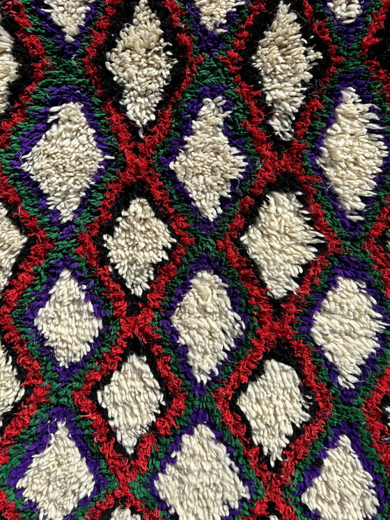 Image 1 of Tapis de laine berbère marocain à motifs de diamants