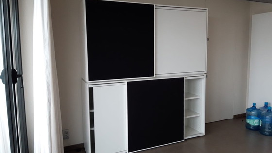 Image 1 of 2 bureaux sur mesure avec 2 armoires coulissantes assorties