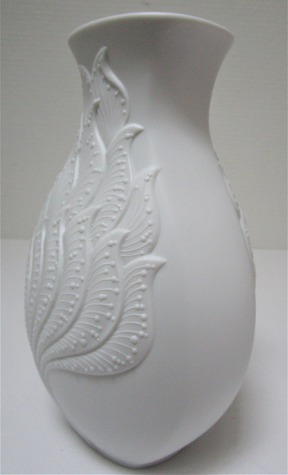 Image 1 of Vase Manfred Frey Ak Kaiser Porcelaine Biscuit Décor Végétal