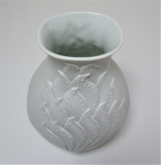 Image 1 of Vase Manfred Frey Ak Kaiser Porcelaine Biscuit Décor Végétal