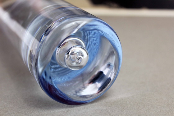 Image 1 of Vase Vintage En Verre Bleu 