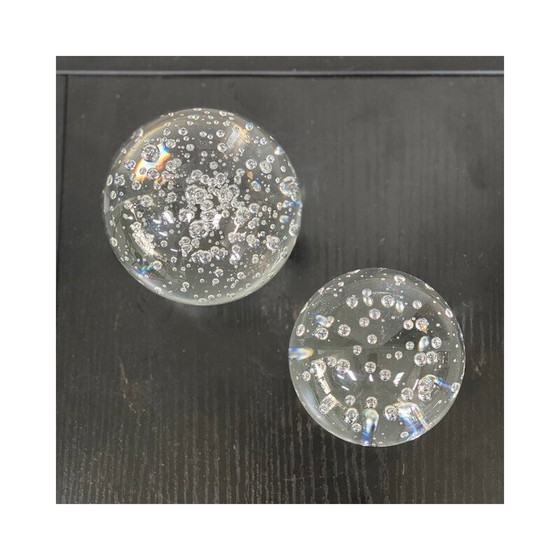 Image 1 of Paire de presse-papiers vintage en forme de boule