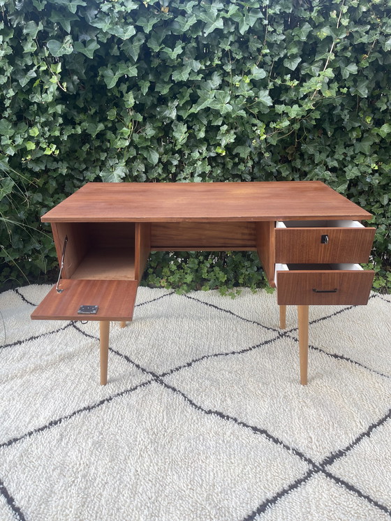 Image 1 of Bureau rétro vintage en teck 60s